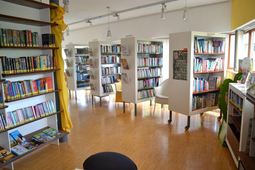 Öffentliche Bibliothek der Pfarrgemeinde und Gemeinde Maria Neustift