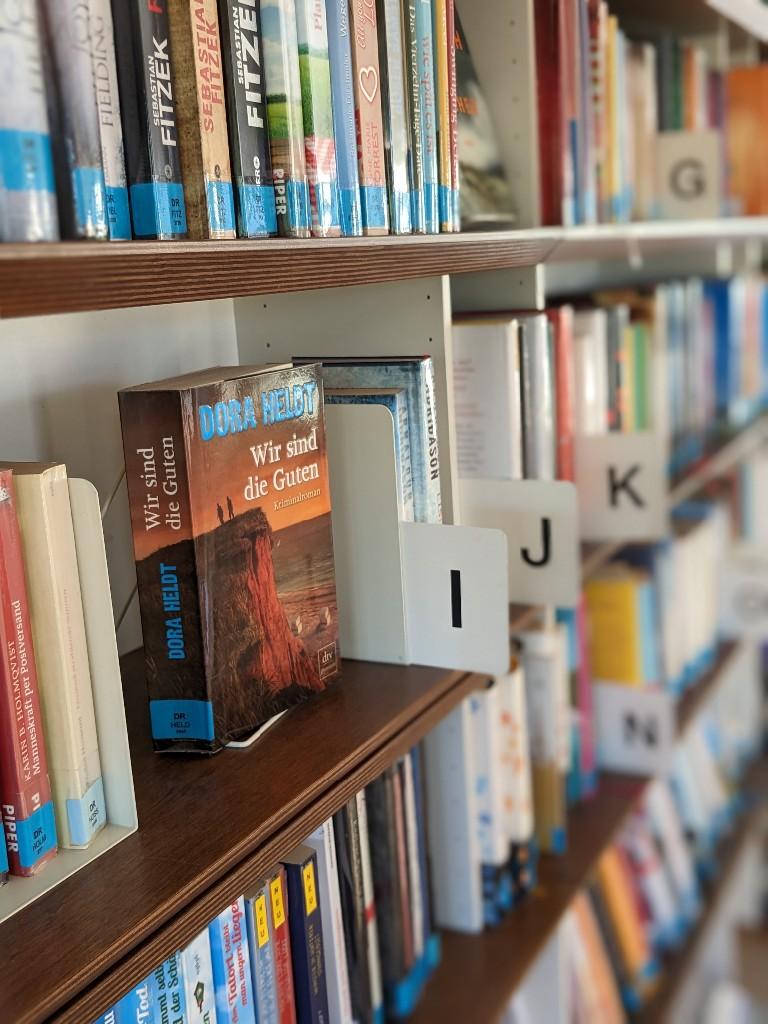 Öffentliche Bibliothek der Pfarrgemeinde und Gemeinde Maria Neustift
