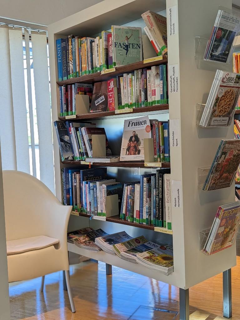 Öffentliche Bibliothek der Pfarrgemeinde und Gemeinde Maria Neustift